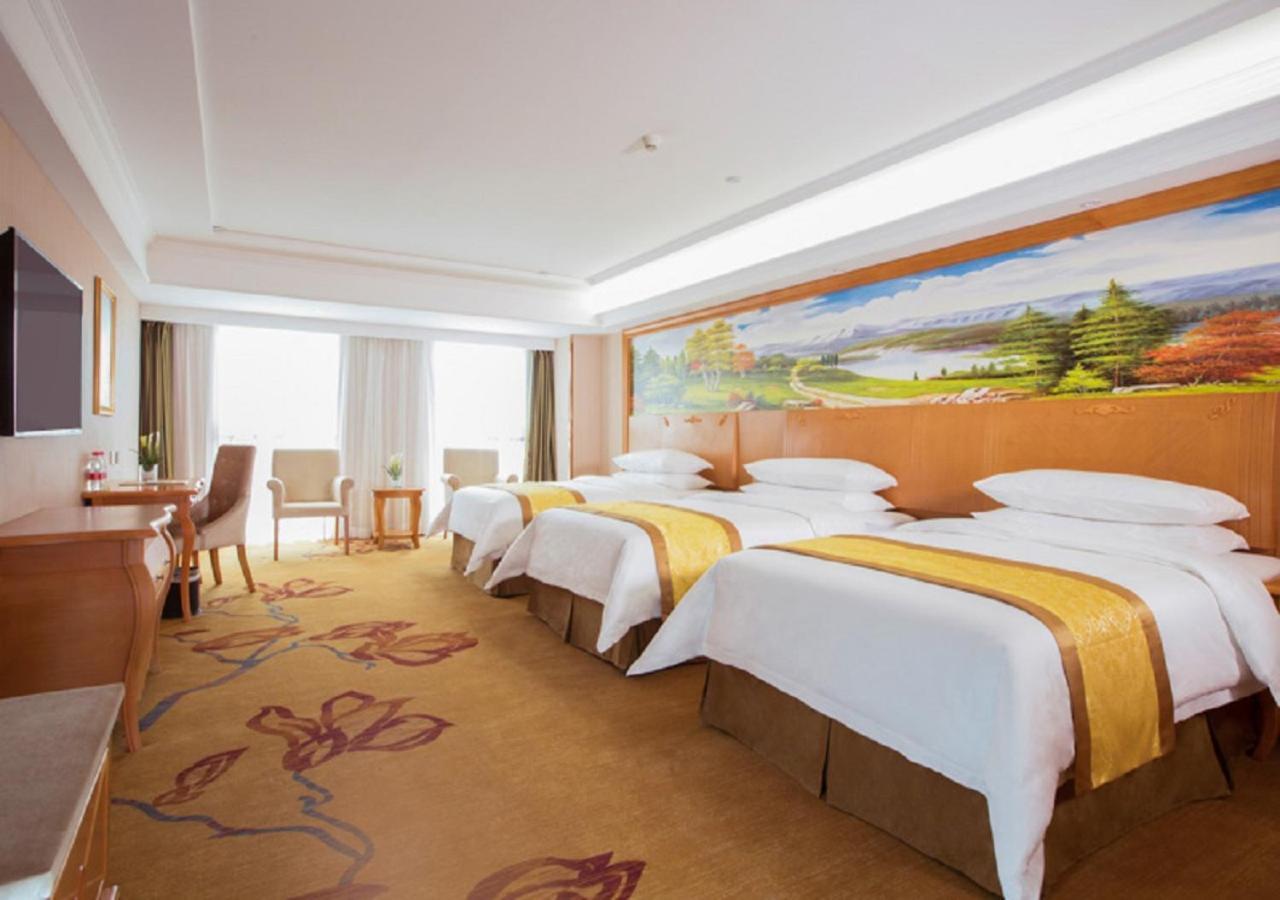 Vienna Classic Hotel Сиан Екстериор снимка
