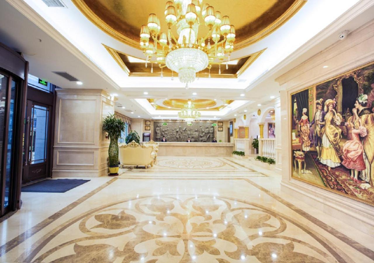 Vienna Classic Hotel Сиан Екстериор снимка