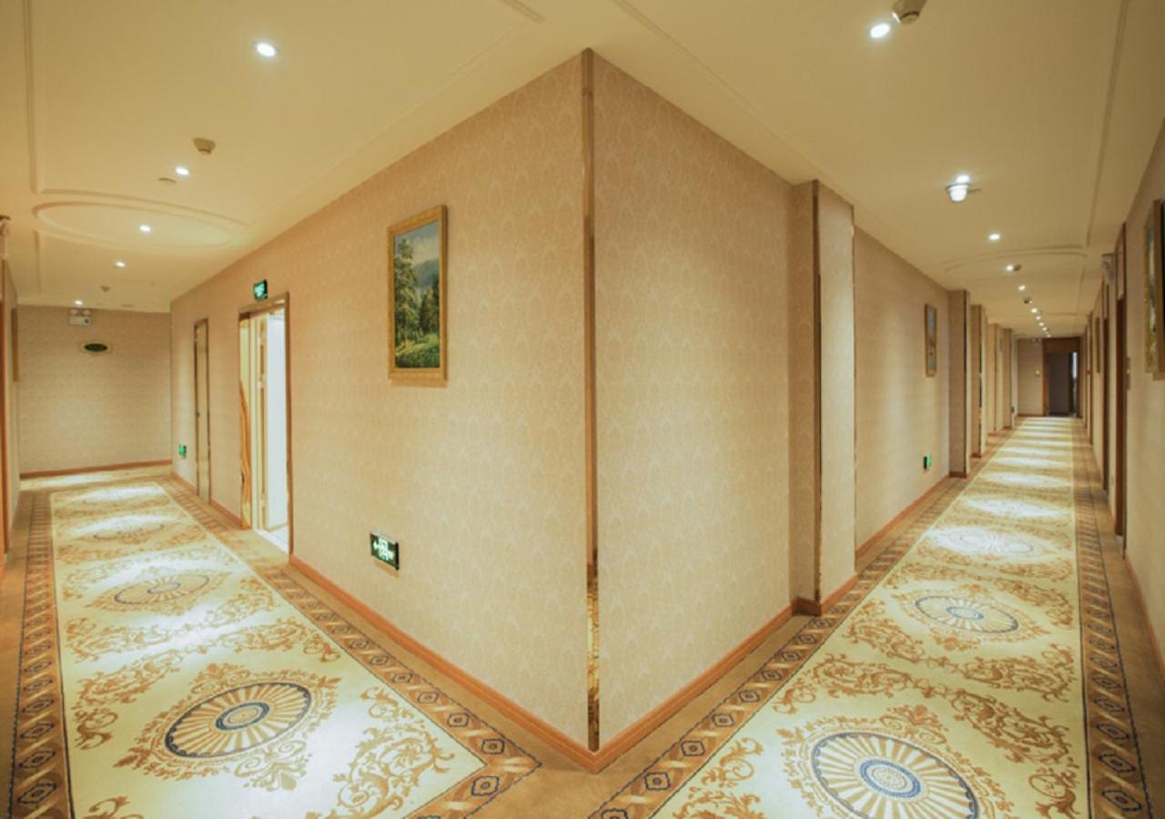 Vienna Classic Hotel Сиан Екстериор снимка