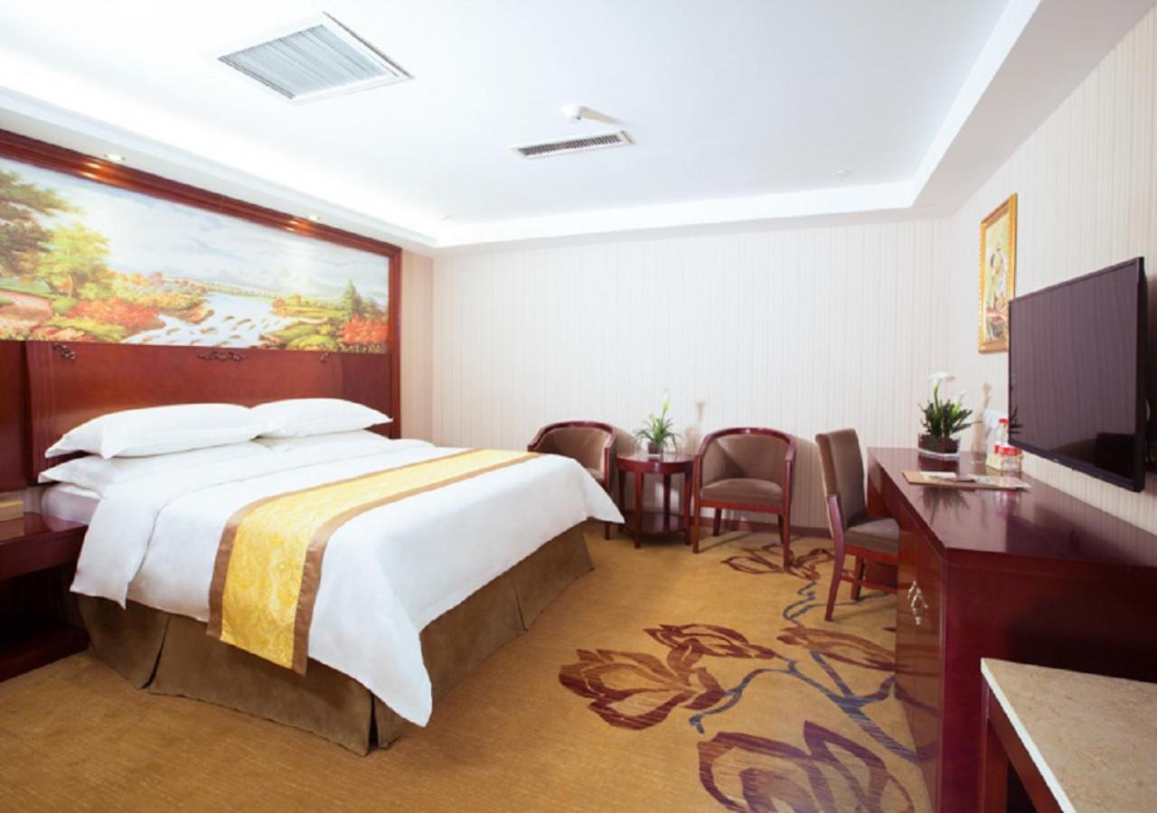 Vienna Classic Hotel Сиан Екстериор снимка