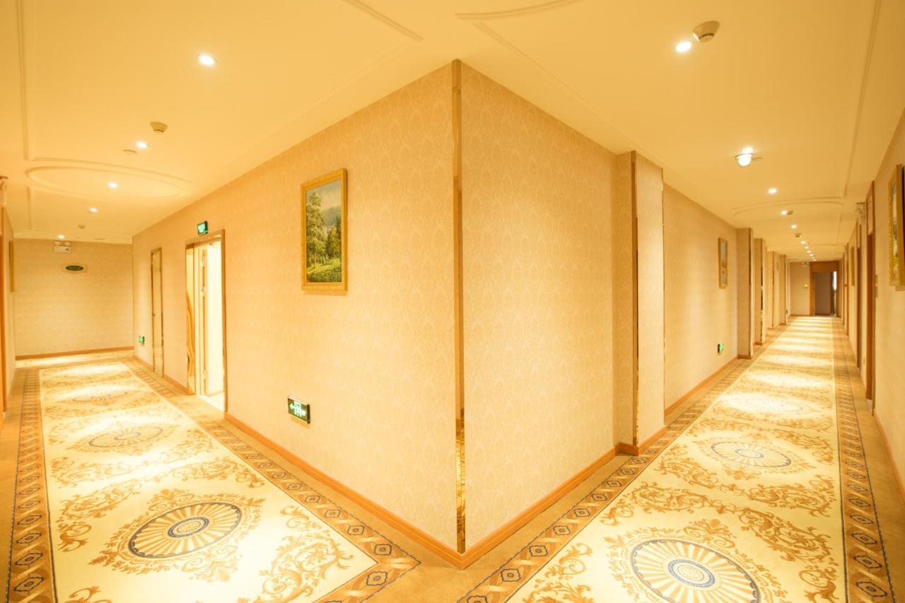 Vienna Classic Hotel Сиан Екстериор снимка